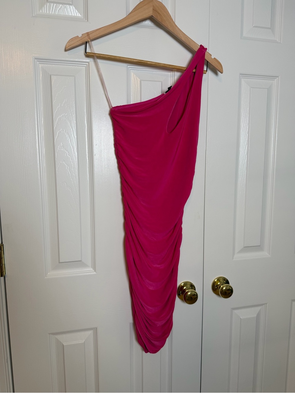 One-Shoulder Fuchsia Ruched Dress
